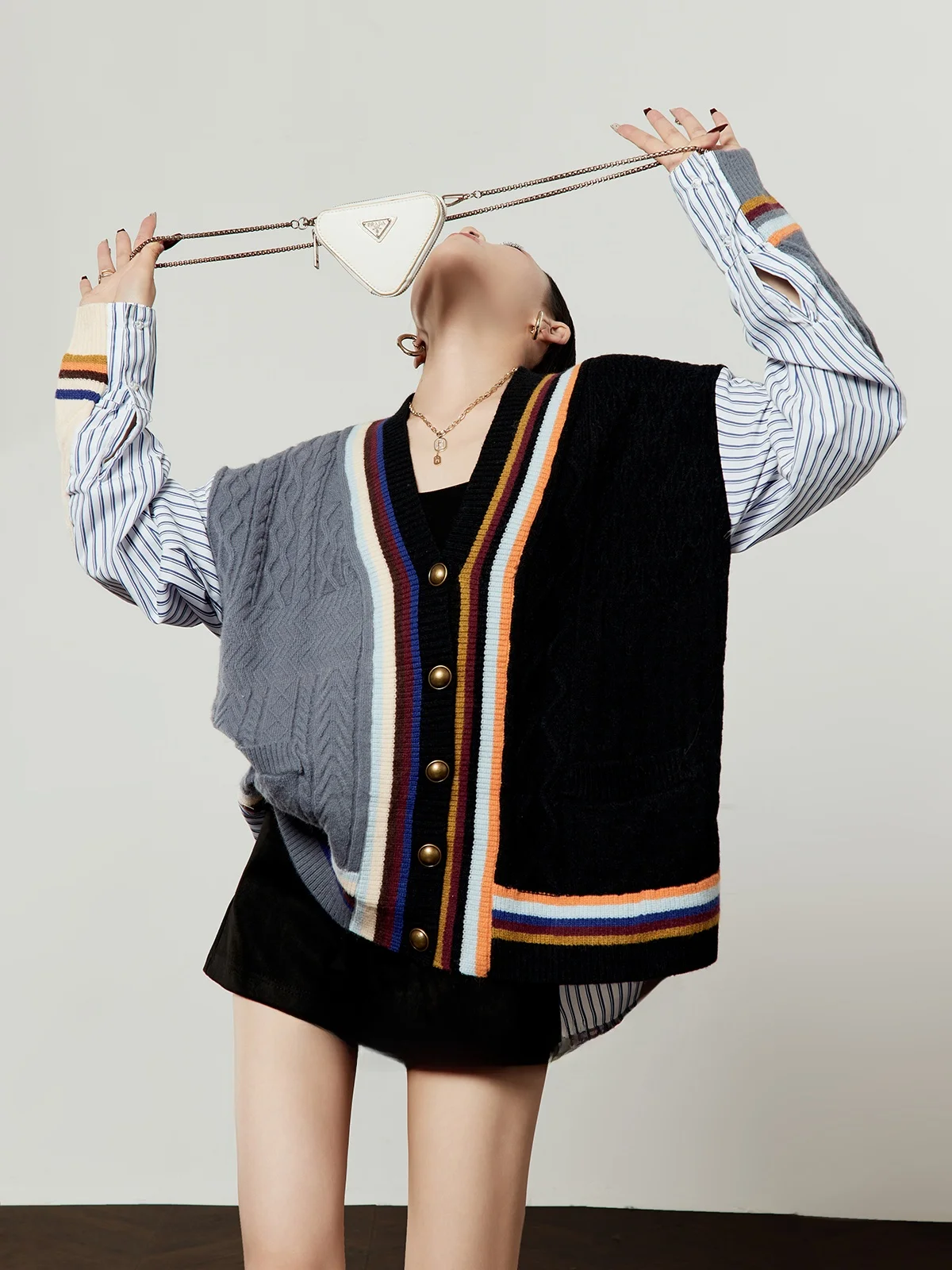 

Loose V-ne Knitted Cardigan Women's Spring 2026 New Sle Color Blo Design Commute Sensation Long Sve Knitted Sweater