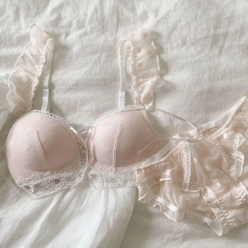 Japanisches Dessous-Set im europäischen Stil, Bralette mit süßem Herzmuster, kleine Brüste, bequemer kabelloser Anti-Sagging-BH und Slip