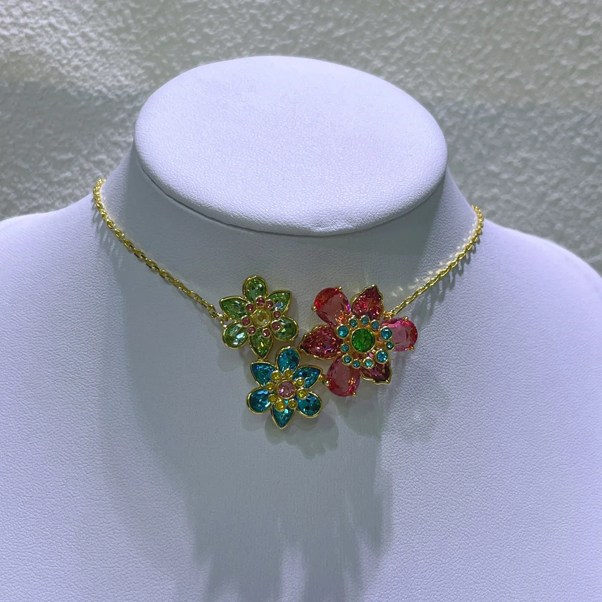 Thumbnail 4 - #31 Drop Earrings Comparison Guide