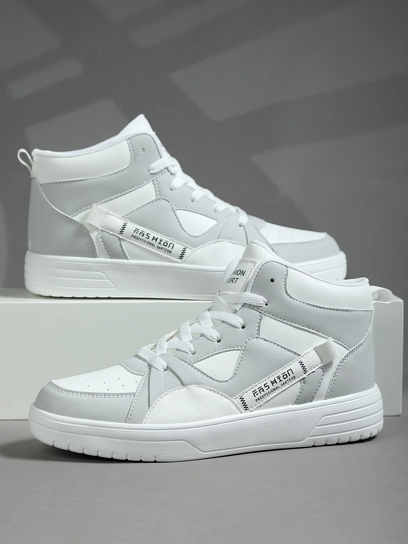 أحذية النساء في الهواء الطلق الصيف الخريف الجلود أحذية رياضية كاجوال موضة الرياضة المشي الجري الأحذية تنفس المدربين عادية