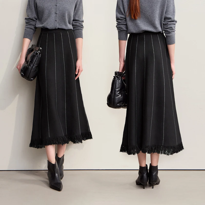 Amii Women's A-Line Knitting Skirt with Stripes and Tassels