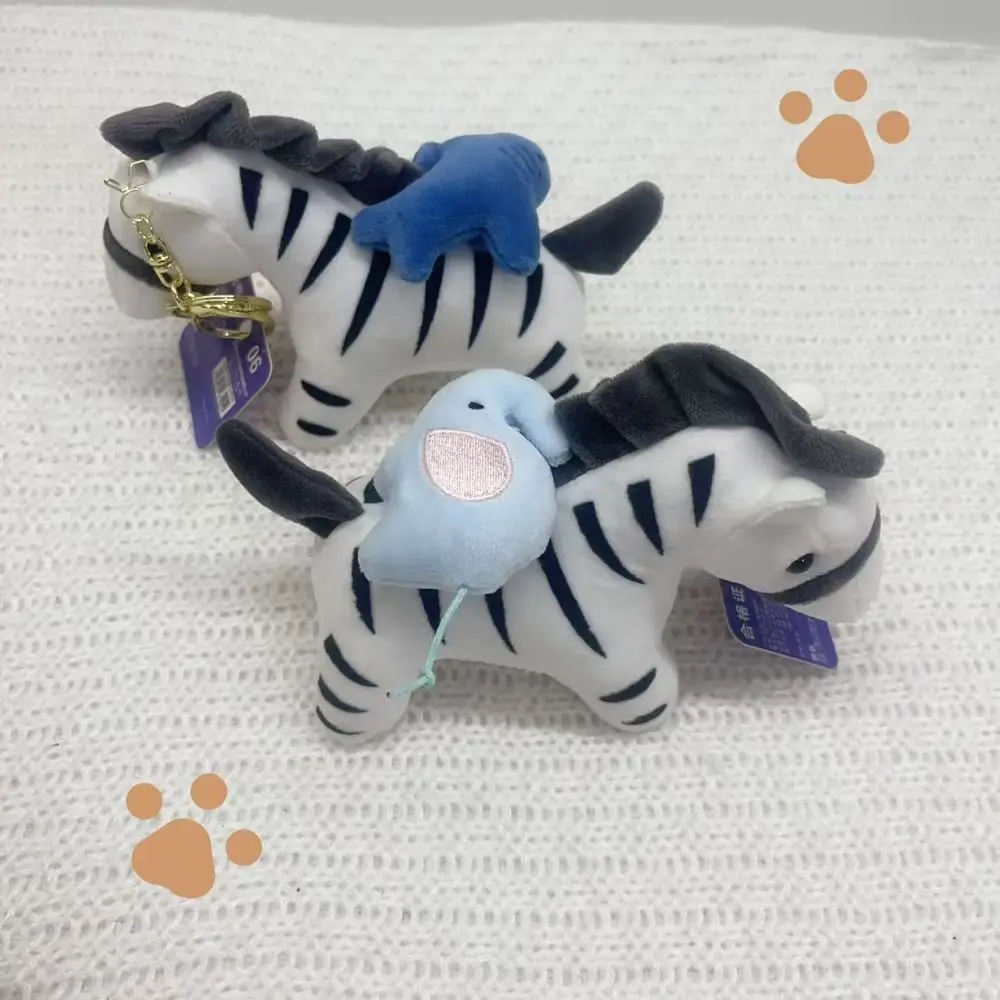 Ciondolo cavallo peluche estraibile in cotone PP, soffice e confortevole cartone animato animale cavallo portachiavi ornamenti cartoni animati portachiavi bambola cavallo