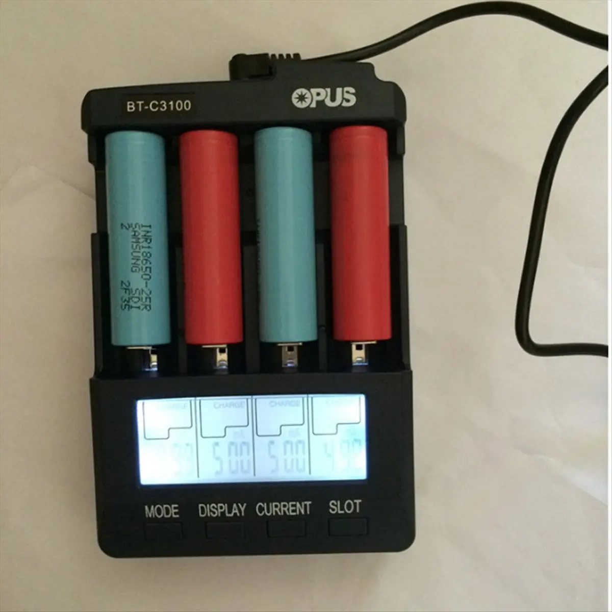 L77A BT-C3100 4 Slots Universal Battery Charger Adapter for Rechargeable Li- Batteries EU PLUG