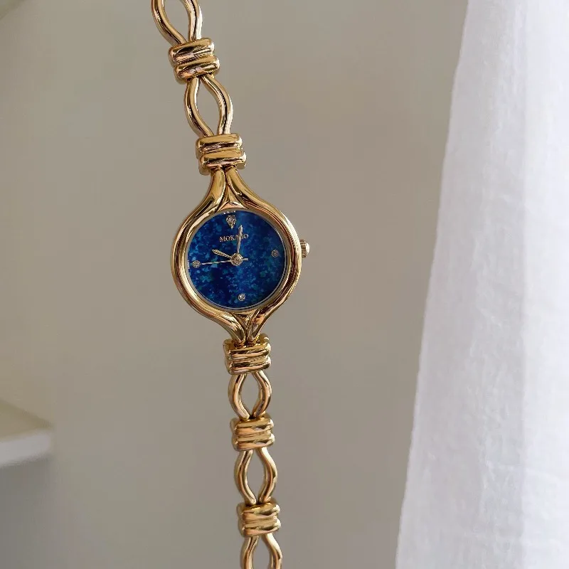 Luxury Women's Quartz Watch Blue Starry Sky Delicate Dial Gold Bracelet Exquisite Gifts Elegant Women's Watch relojes de mujer