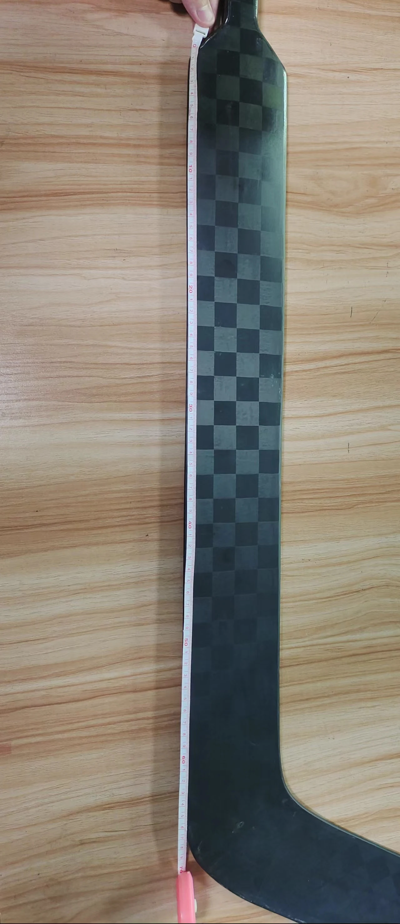 Customized 100% Carbon Fiber One-Piece Ice Hockey Stick Low/Mid Kick Points Customizable Logo 18k Surface 600G/680G Weight