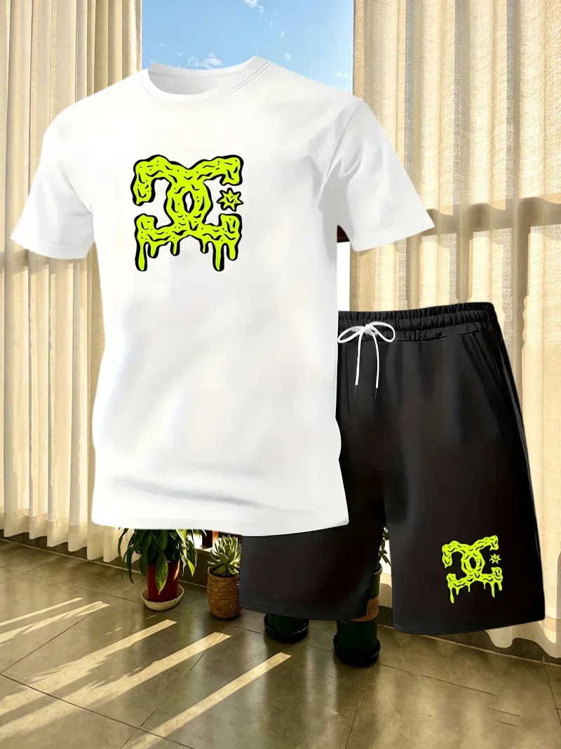 2026 Fashion Leisure Summer Outdoor Sports Set Men's Breathable T-shirt and Shorts Casual Fashion Two Piece Set image 2