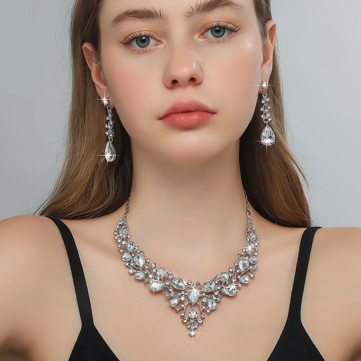 Exaggerated Colorful Alloy Geometric Necklace Earrings Set
