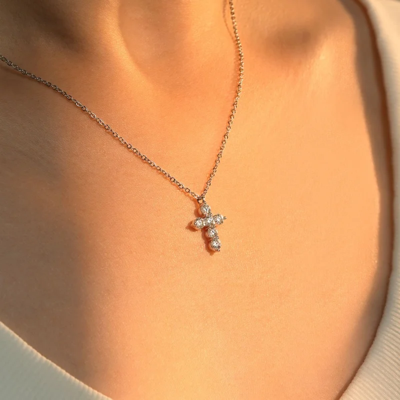 IOGOU-zertifizierte 3,5 mm runde D-Moissanit-Kreuz-Anhänger-Halskette für Damen und Herren, 14 Karat Gold gefüllt, verstellbare Kette, Schmuck, Geschenk – Detail 7
