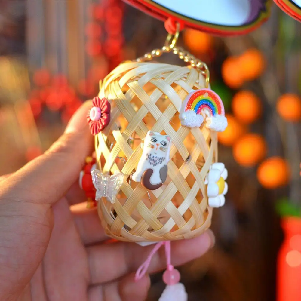 

Safe Lantern for Children Encrypted Tassels Handmade Chinese Style Rabbit Lantern Traditional Festival Decoration for Mid-autumn