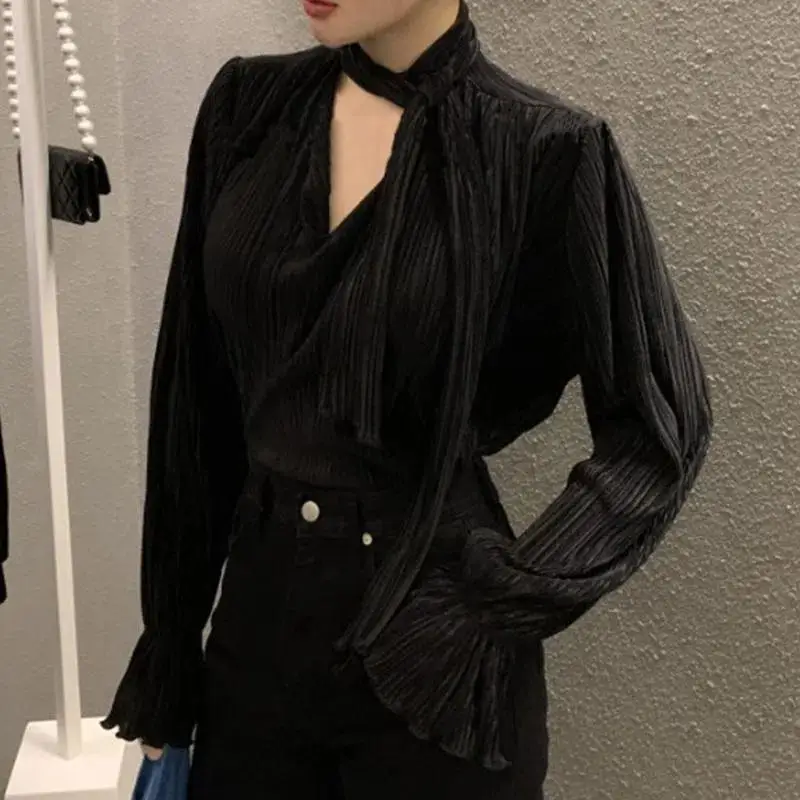 Temperament Pleated Loose Shirt Tops Long Sleeve V Neck Solid Color Elegant Blouse Spring Autumn New Fashion Trend Women Clothes