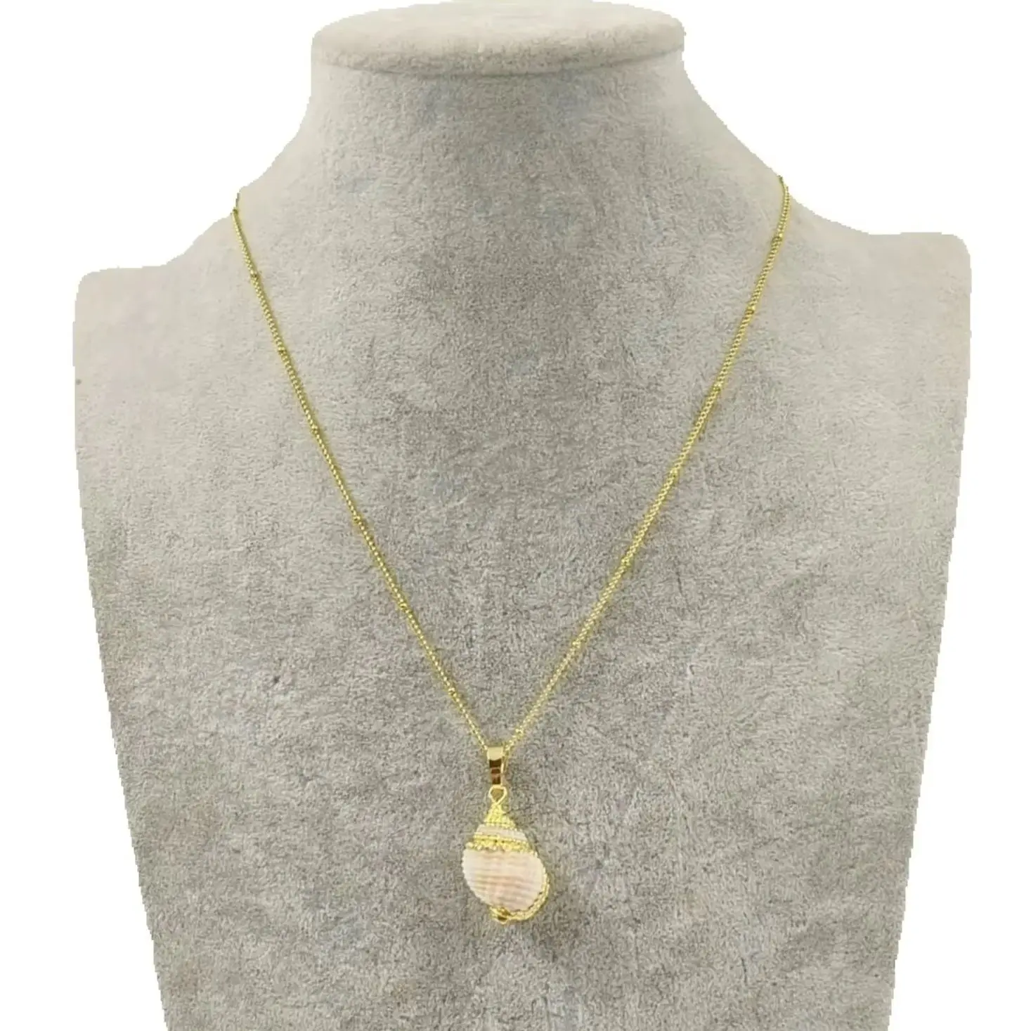 WT-JN023 WKT New Design Natural Dipped Sea Irregular Shell Pendant Necklace Classic Accessory With Link Chain 18k Gold Accessory