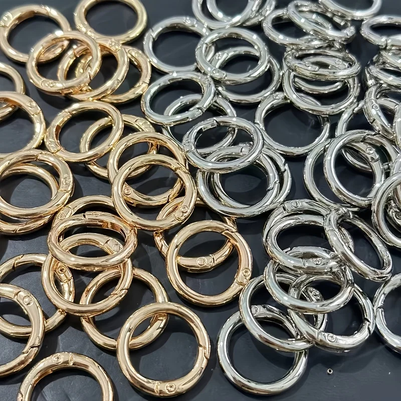 32 Stück zufällige runde Metall-Schlüsselanhänger mit Federverschluss, Federhaken, Federverschlüsse, flache O-Ringe, geeignet für Geldbörsen.