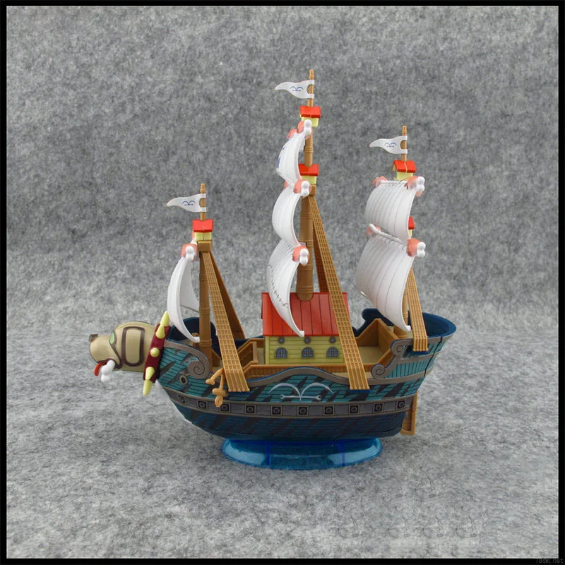 BANDAI-Kit de modèle de navire de guerre de Garp, jouets d'assemblage en plastique, figurine d'action, cadeau de collection de grands bateaux, anime en stock, une pièce