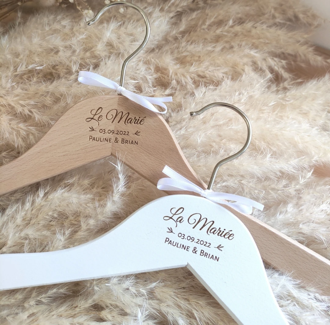 Personalised Wedding Hanger, Bridal Party Hangers, Wedding Dress Hanger, Bride and Groom Name, Bridesmaid Gifts