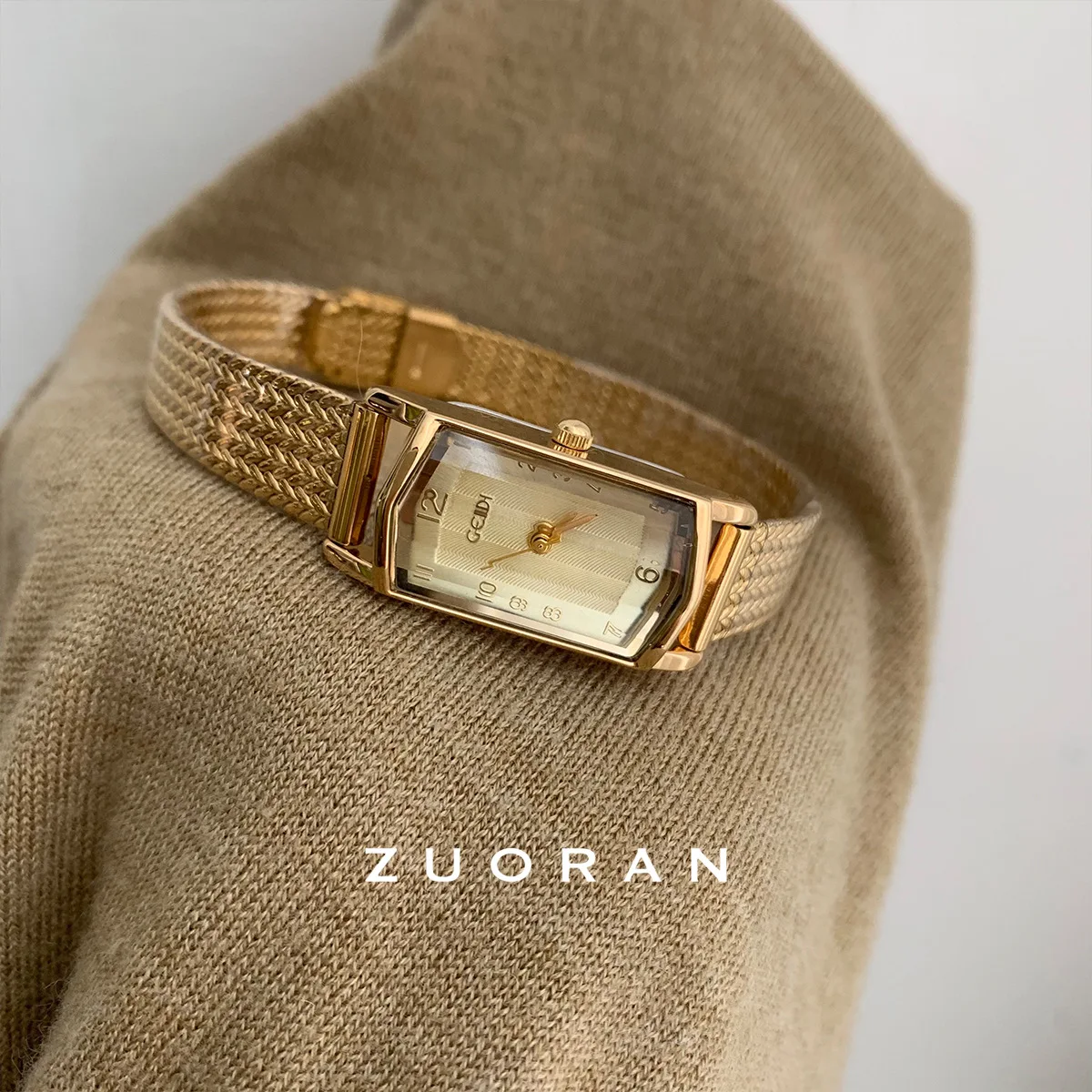 

Elegant ladies' watches light luxury simple temperament high-end women's fashion square 2025 new models ladies' high-end watches