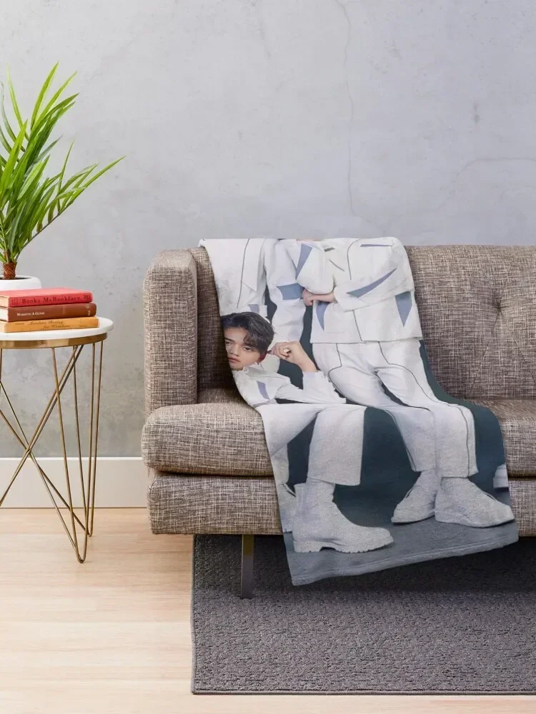 SUPERM X KOREAN AIR LET'S GO EVERYWHERE Throw Blanket Vintage Fashion Sofas Comforter Blankets