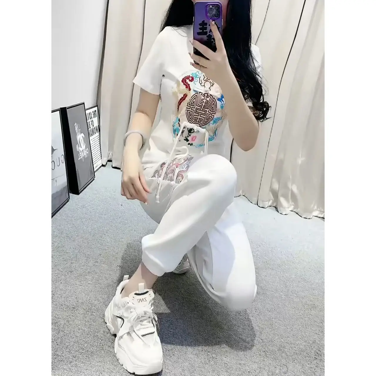 Fashion Set for Women in Spring and Summer New Slimming Embroidered Top Casual Pants Elegant Two-piece Set for Women