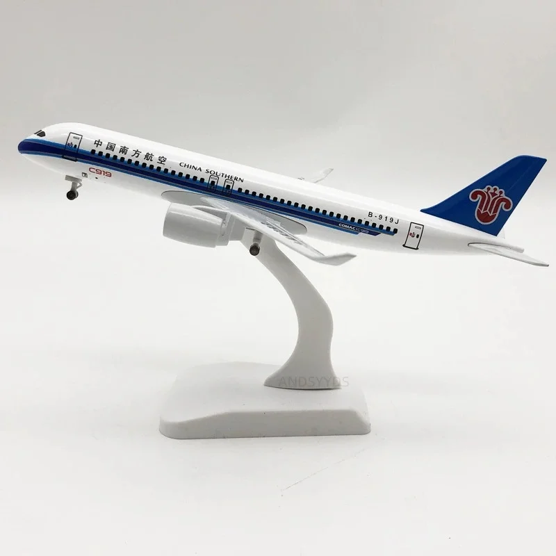 20 cm Modell im Maßstab 1:400, China Southern Airways C919 Passagierflugzeug, Metalldruckguss-Flugzeugmodellbausatz mit Ständer, Geschäftsgeschenk