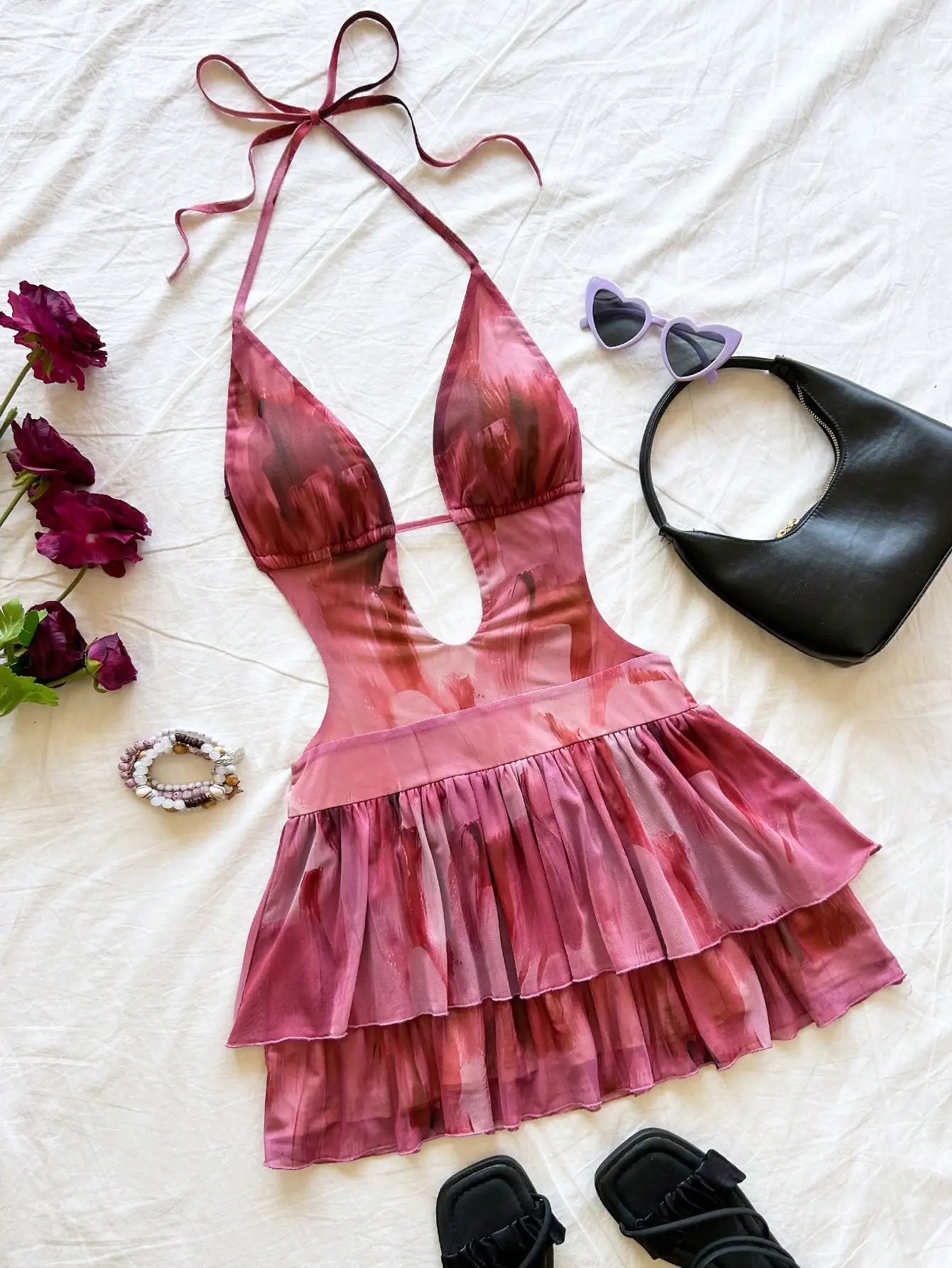 

Женское мини-платье с цветочным принтом, прозрачное, с вырезом на шее, оборками и рюшами по низу