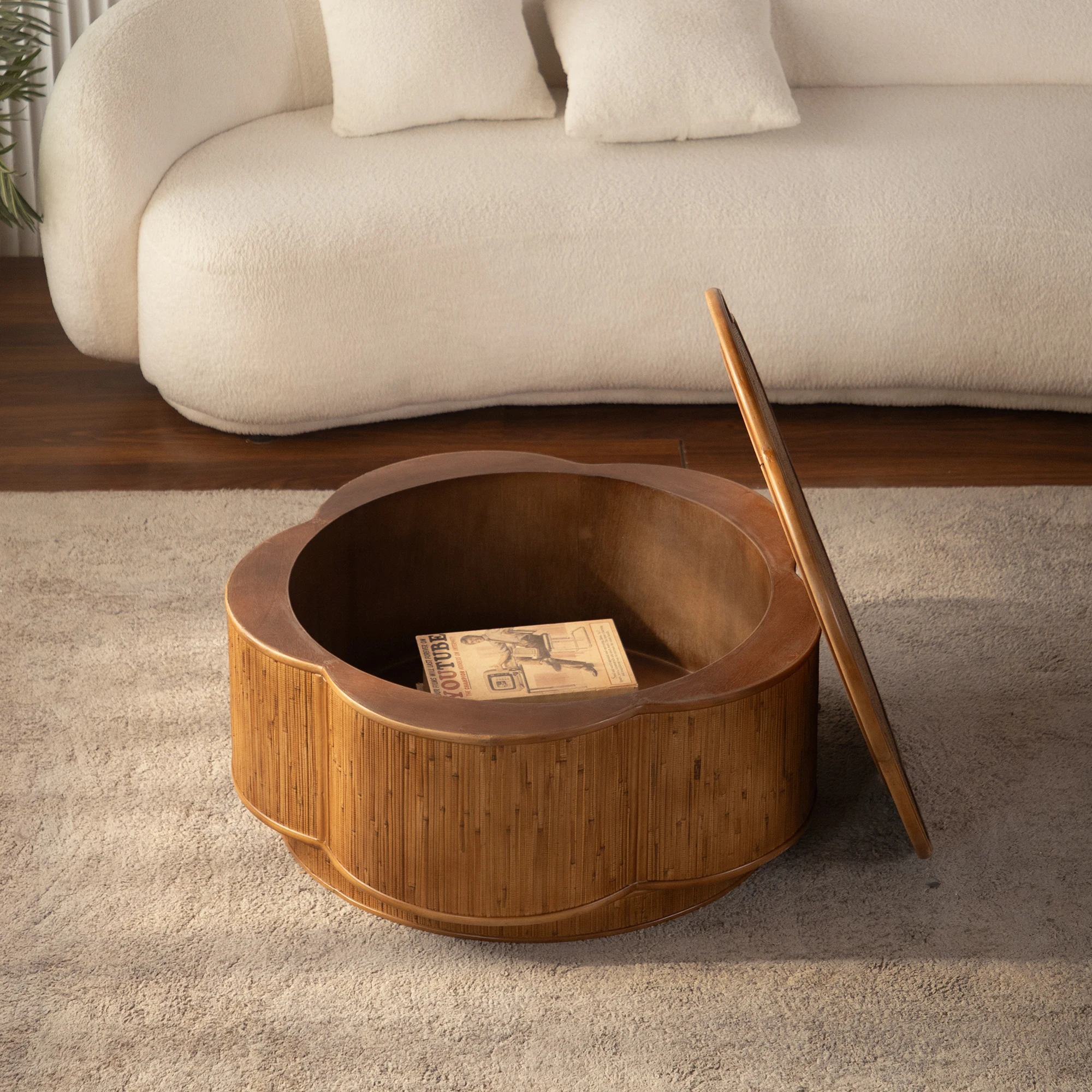 Flower-Shaped Rattan Coffee Table with Lift-Off Lid Storage, Boho-Chic Style, Perfect for Cozy Living Rooms & Compact Spaces