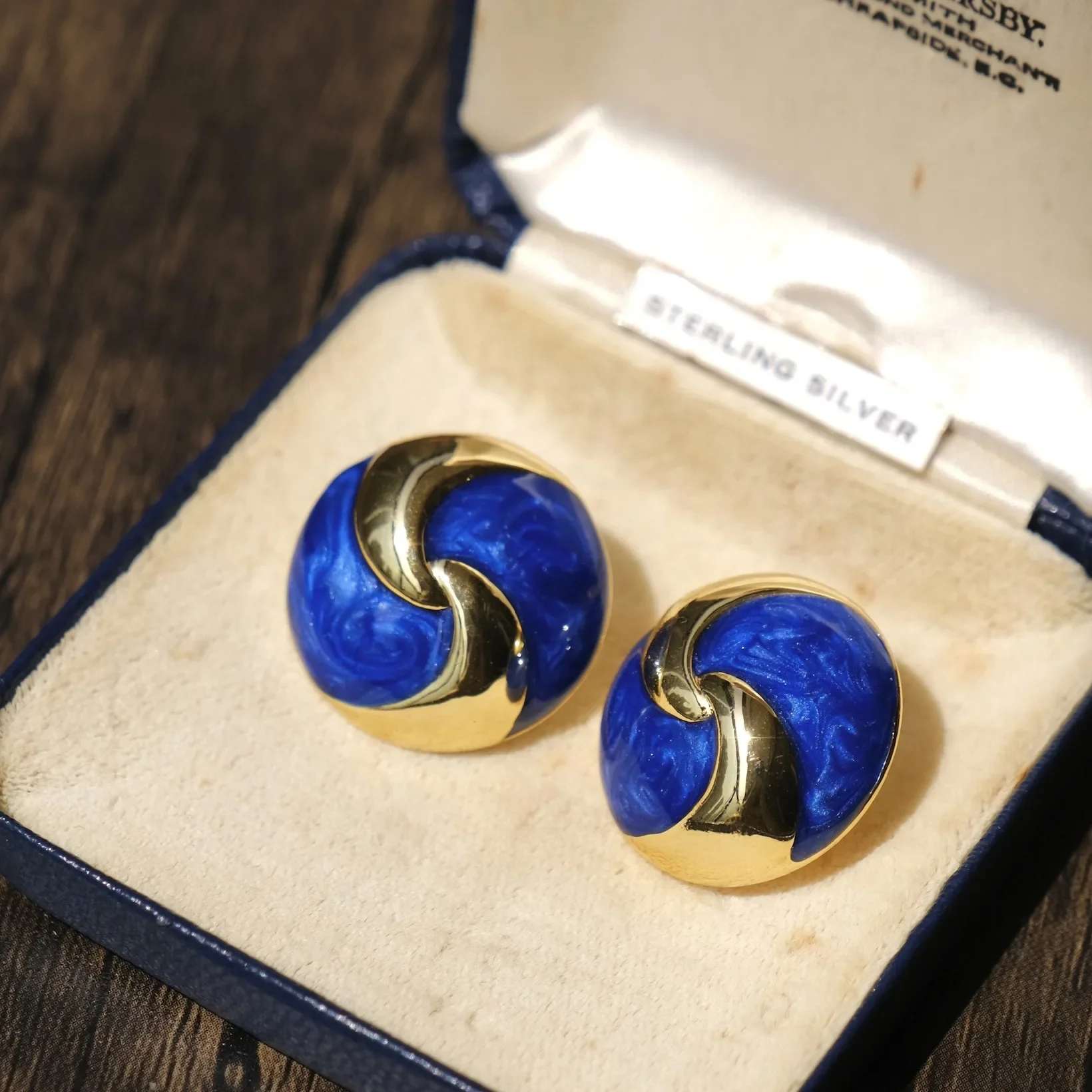 Creative Design Oil Painting Style Enamel Blue earrings for women Retro Charm Round Spiral earings stud Banquet Jewelry