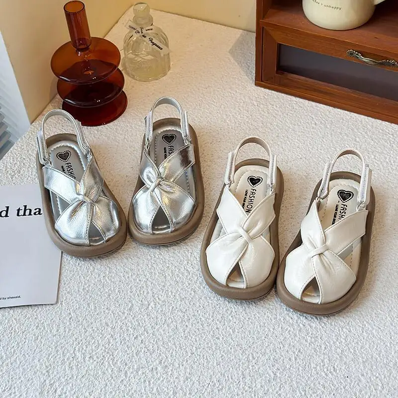 

Kawaii повседневная обувь, модная детская обувь, сандалии для девочек, лето 2024, новая пляжная обувь принцессы на мягкой подошве с рыбьим ртом для больших детей