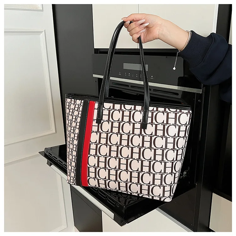 

Просторная красочная большая сумка, кошелек на плечо в винтажном стиле, большая богемная пляжная сумка, универсальная женская сумка