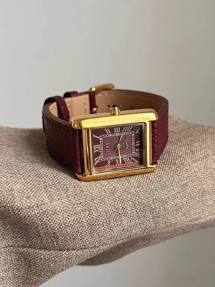 2025 Luxury Red Personalized Watch Genuine Leather Retro Fashion Style Trendy Exquisite Women's Quartz Watch Vintage Watch