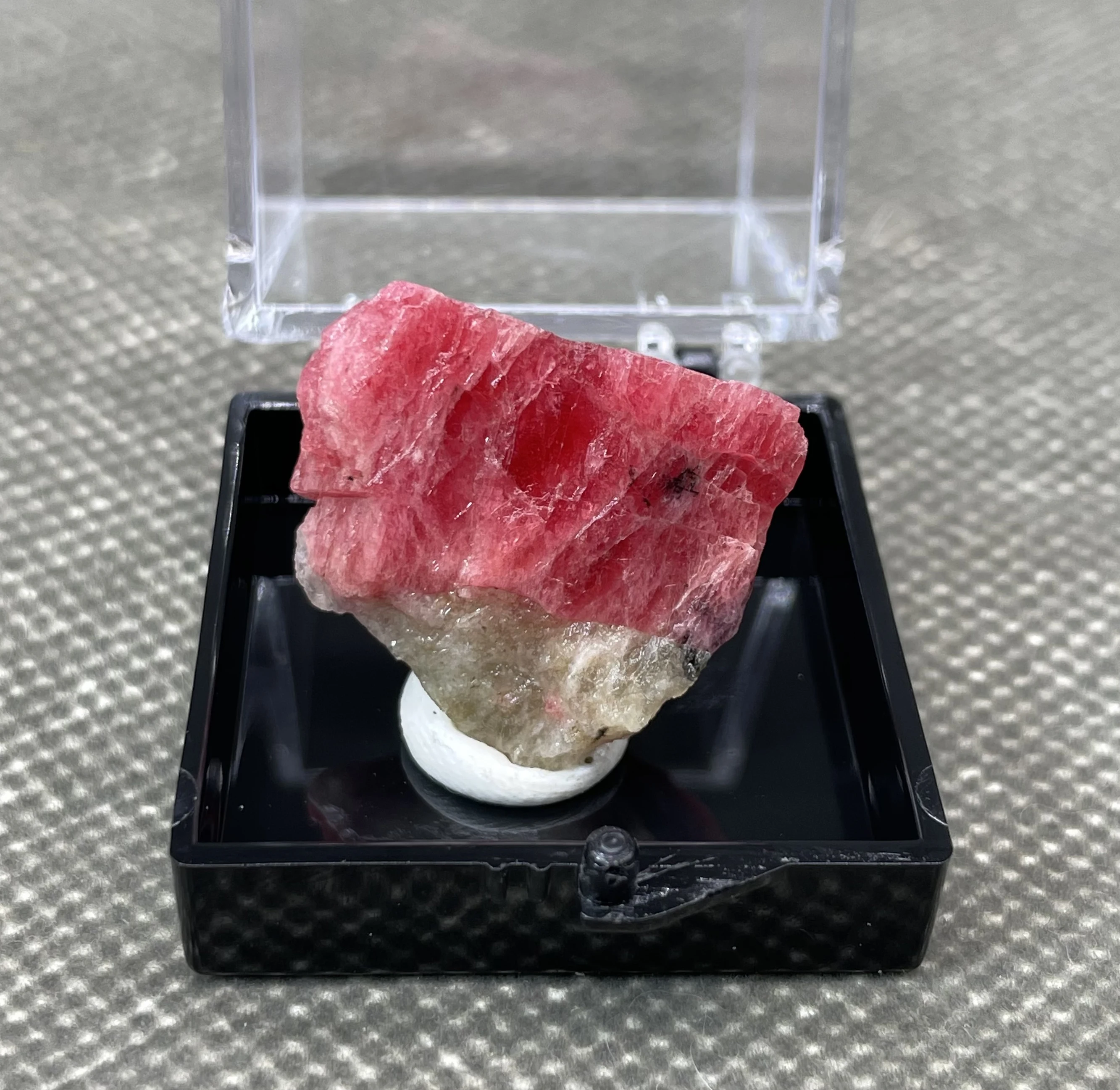 BEST color! 100% natural rare Rhodonite mineral specimen stones and crystals healing crystals quartz + box size 3.4cm