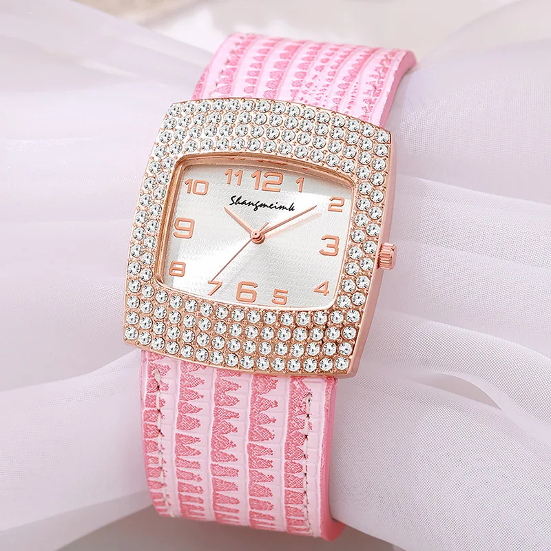 2026 Spring Hot-selling Fashion Diamond-encrusted Women's Watch Square Full of Diamonds Quartz Watch