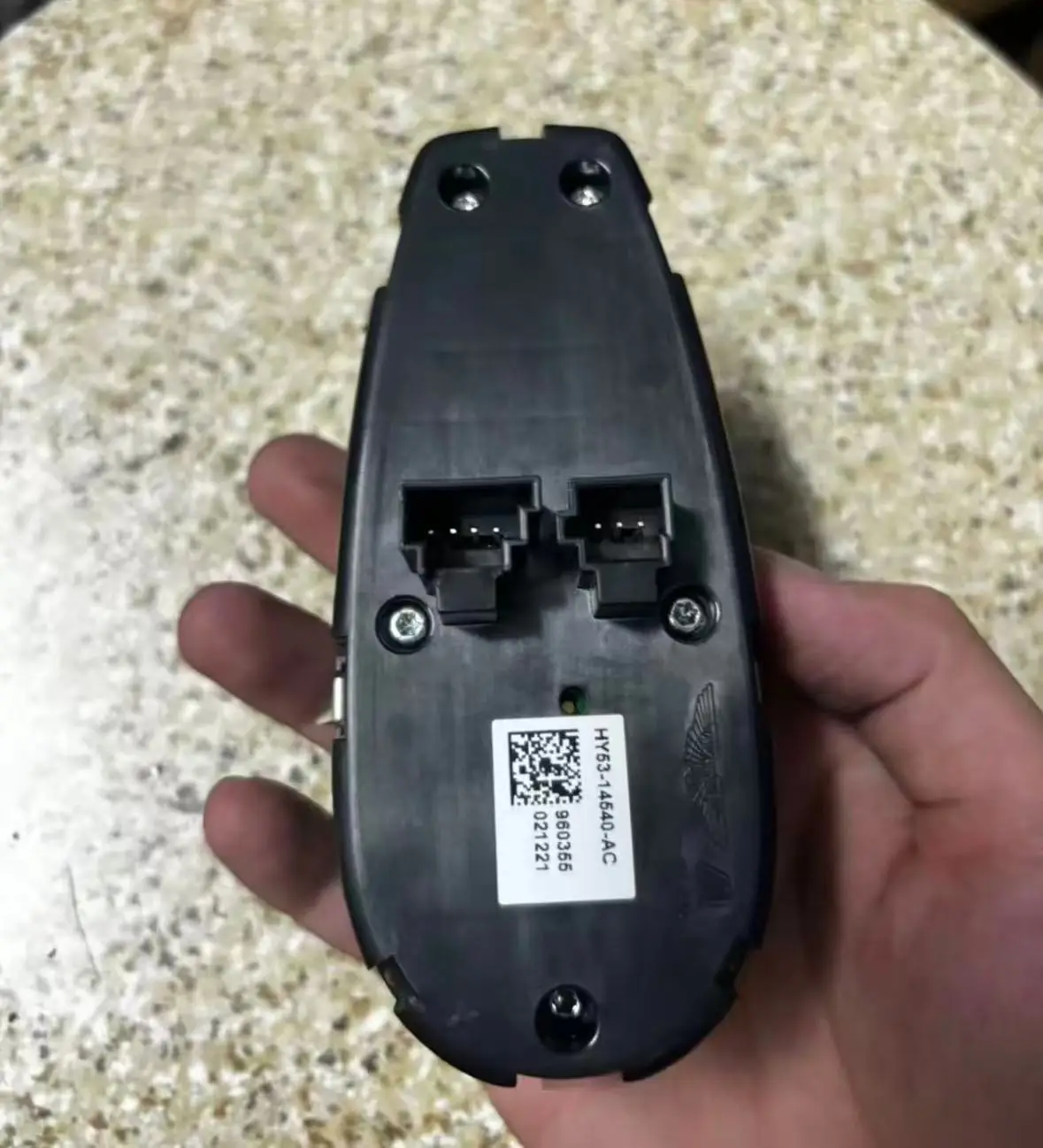 For ASTON MARTIN DB11/ Vantage4.0/DBS Front Left Door WindowSwitch HY53-14540-AC