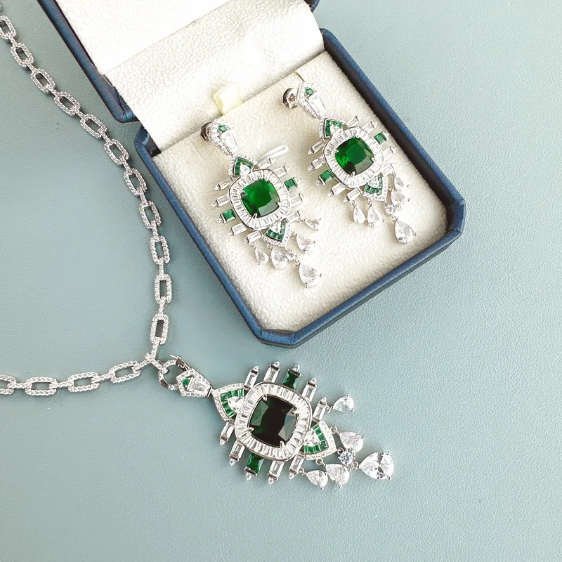 

Designer Collection High-end Jewellery Sets Women Lady Inlay Cubic Zircon Plated Gold Color Synthetic Emerald Necklace Earrings