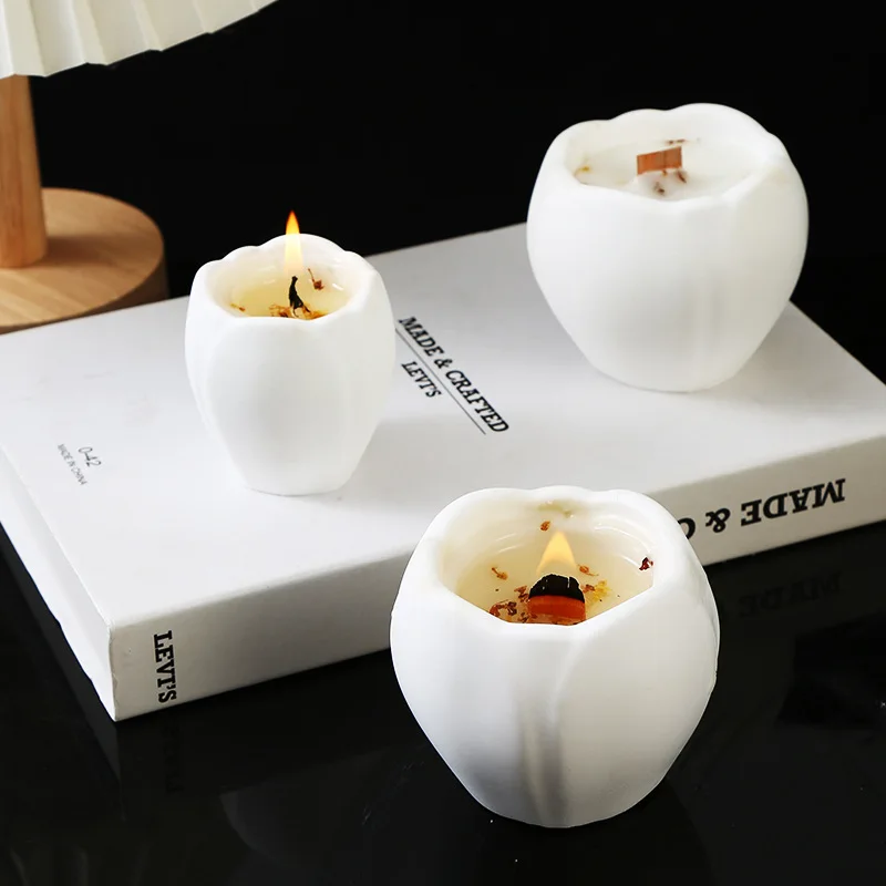 Aromatherapy Candle for Home Decoration, Tulip Shape, Long-lasting Fragrance, Natural Essential Oil, Magnolia Cup Shape