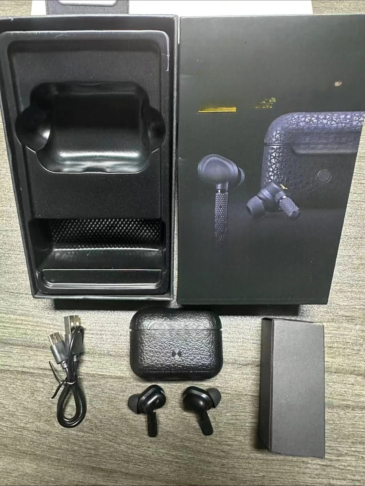 2025 wireless Bluetooth in ear sports earphones with earplug cancellation function