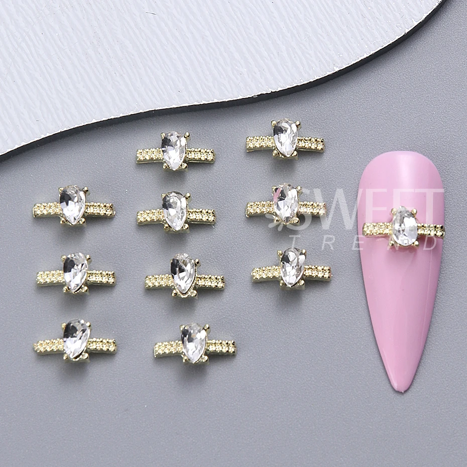 20 個混合リングメタルネイルアート装飾チャーム装飾品シャイニングゴールデンラブハートラインストーンネイルアクセサリージュエリーパーツ