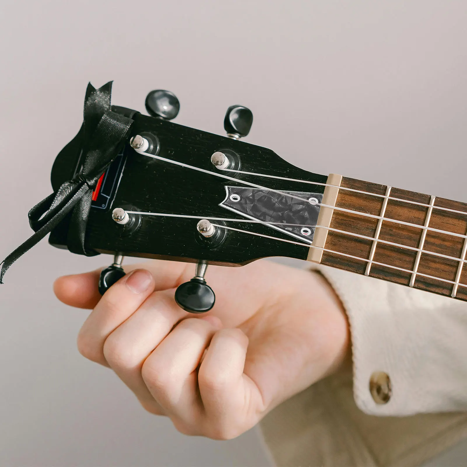 

Electric Guitar Truss Rod Cover 3 Ply Triangle Black Detachable Bass Neck Plate Pvc Hardware Accessory For Stable