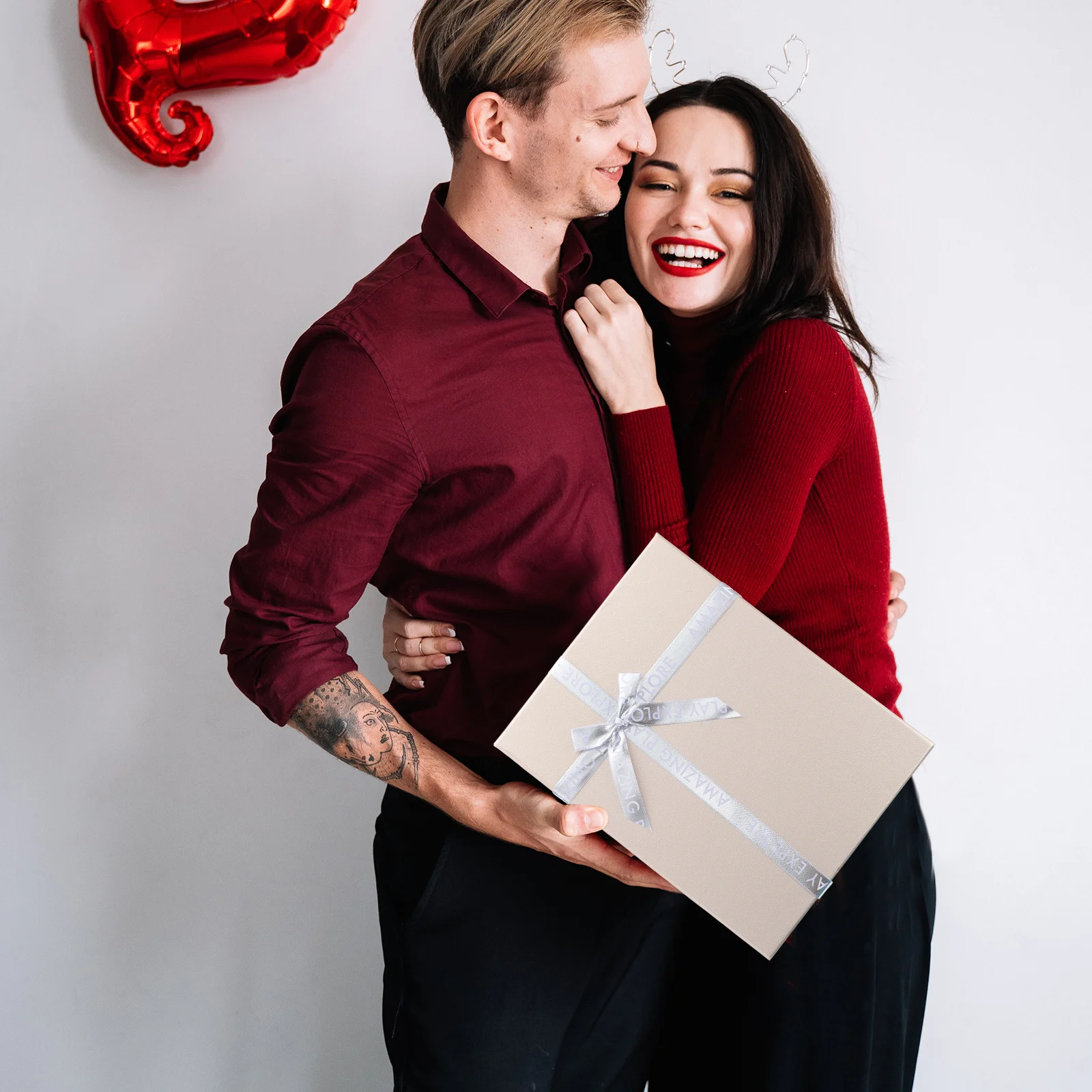 

1Pcs Gift Packaging Box Elegant Bowknot Decorative Festival Storage Holder Birthday Candy Storage Gift Container