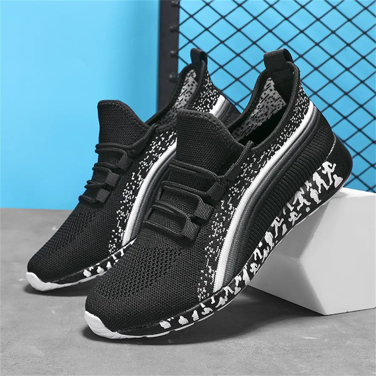 New Unisex Outdoor Sports Running Shoes Professional Marathon Mountain Road Running Shoes Lightweight All-Season Travel Shoes