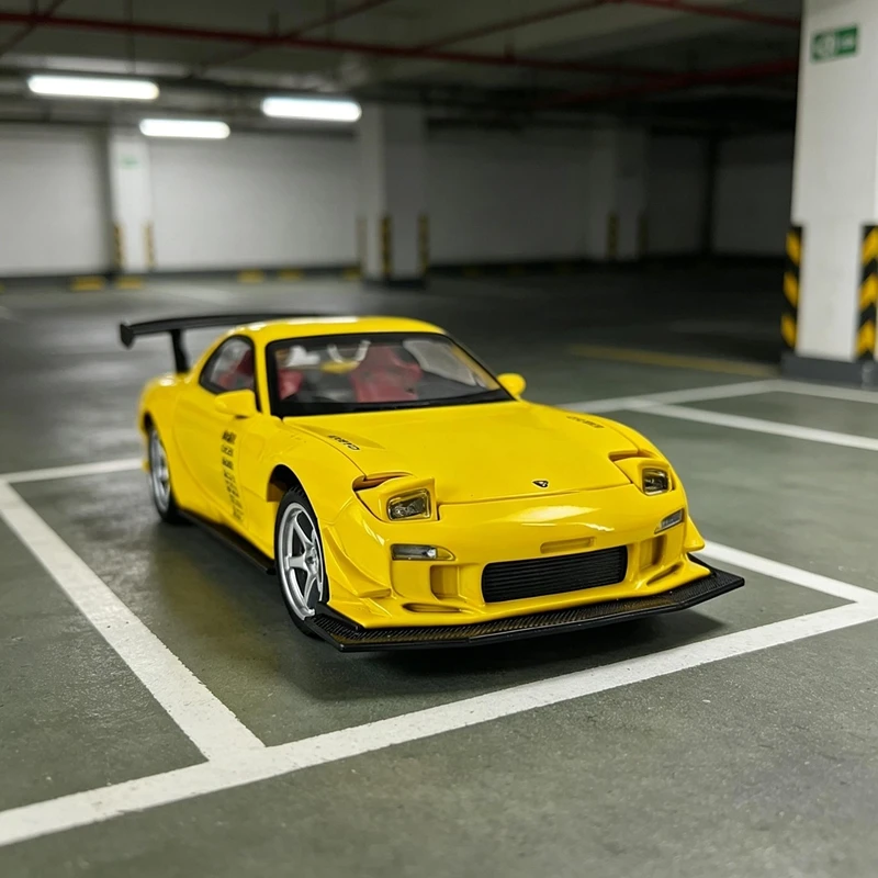 modelo-de-carro-em-liga-metalica-mazda-rx-7-fd-em-escala-1-32-com-portas-e-capo-que-abrem-porta-malas-que-pode-ser-aberto-com-som-e-luz-inclui-brindes