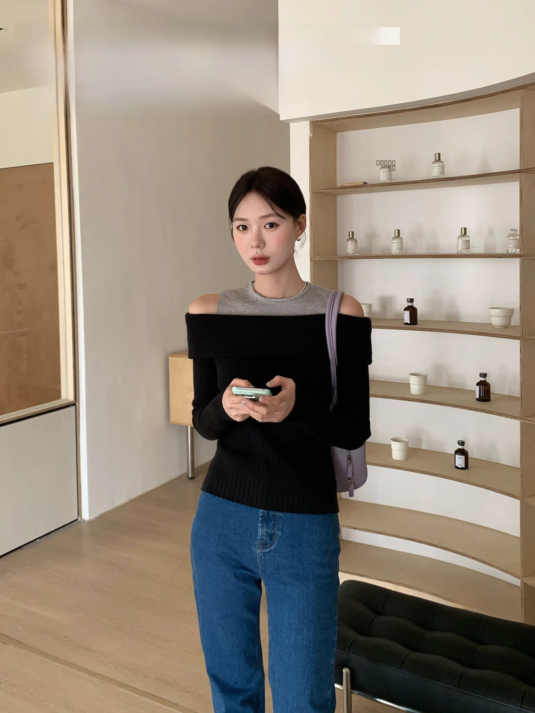 

Корейский облегающий вязаный топ с крупным цветочным узором, мягким шерстяным наполнением на плечах, цветовым блокированием и длинными рукавами для женщин