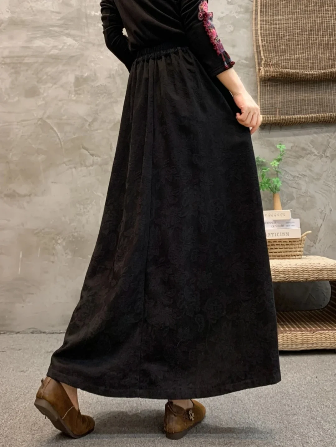 On Sale Winter skirt Vintage cotton linen Black long skirt Embroidery jacquard weave Women skirt Elastic waist