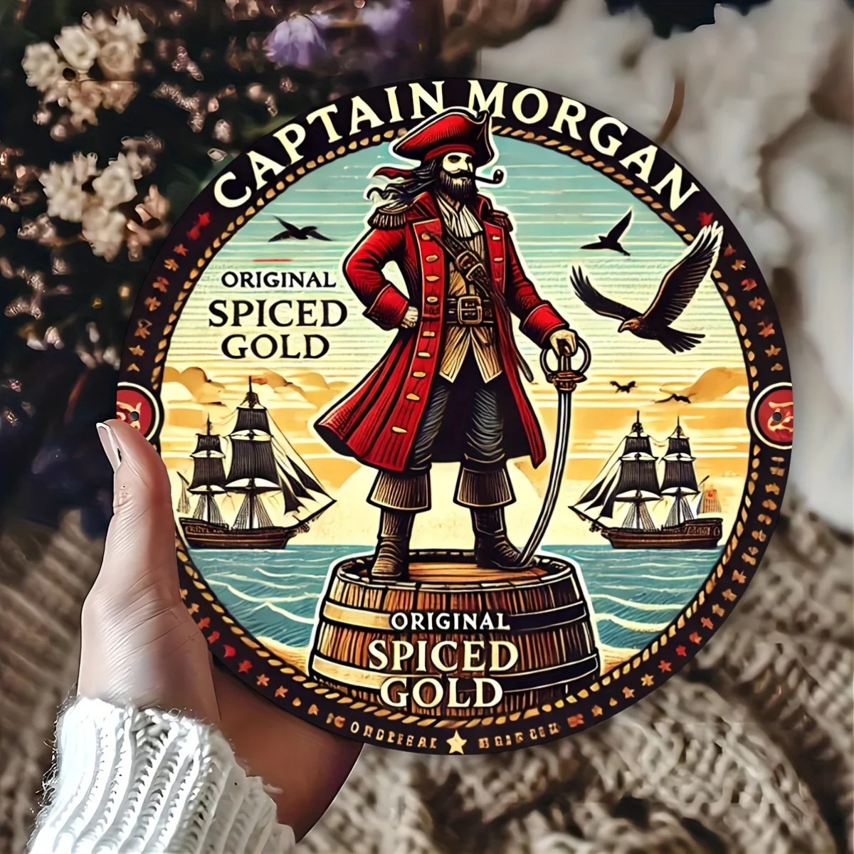 علامة نقش من رقائق الألومنيوم المستديرة الذهبية المتبلة الأصلية من كابتن مورغان، ديكور جداري متعدد الأغراض للمنزل والبار