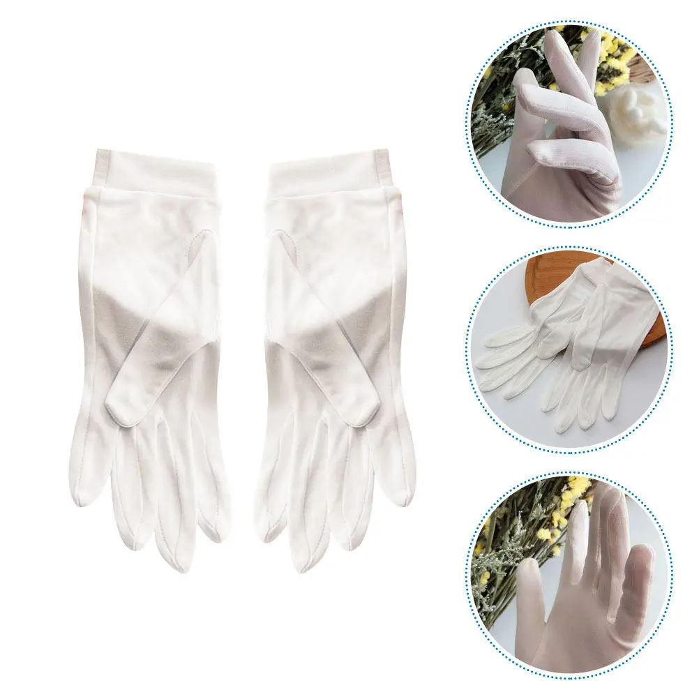 1Pair Premium Beauty Gloves for Dry Wrinkled Hands Rejuvenating Moisturizing Treatment with Soft Silk Material Enhanced Cream