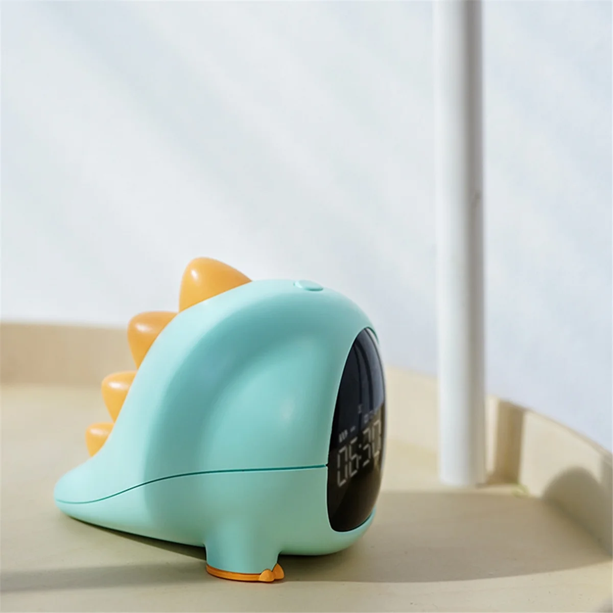 

AA98 Cartoon Dinosaur Alarm Clock Multifunctional Rechargeable Table Clock Smart Control Digital Clock Green