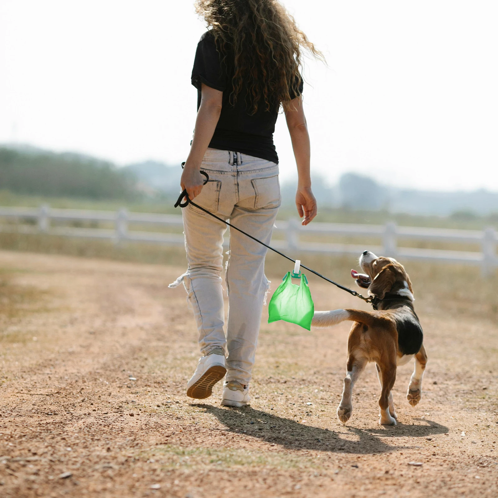 

5Pcs Dog Waste Bag Holders Poop Bag Dispenser Leash Clips Handsfree Carrier for Walks Leash Clips Doggy Poop Bags Holder