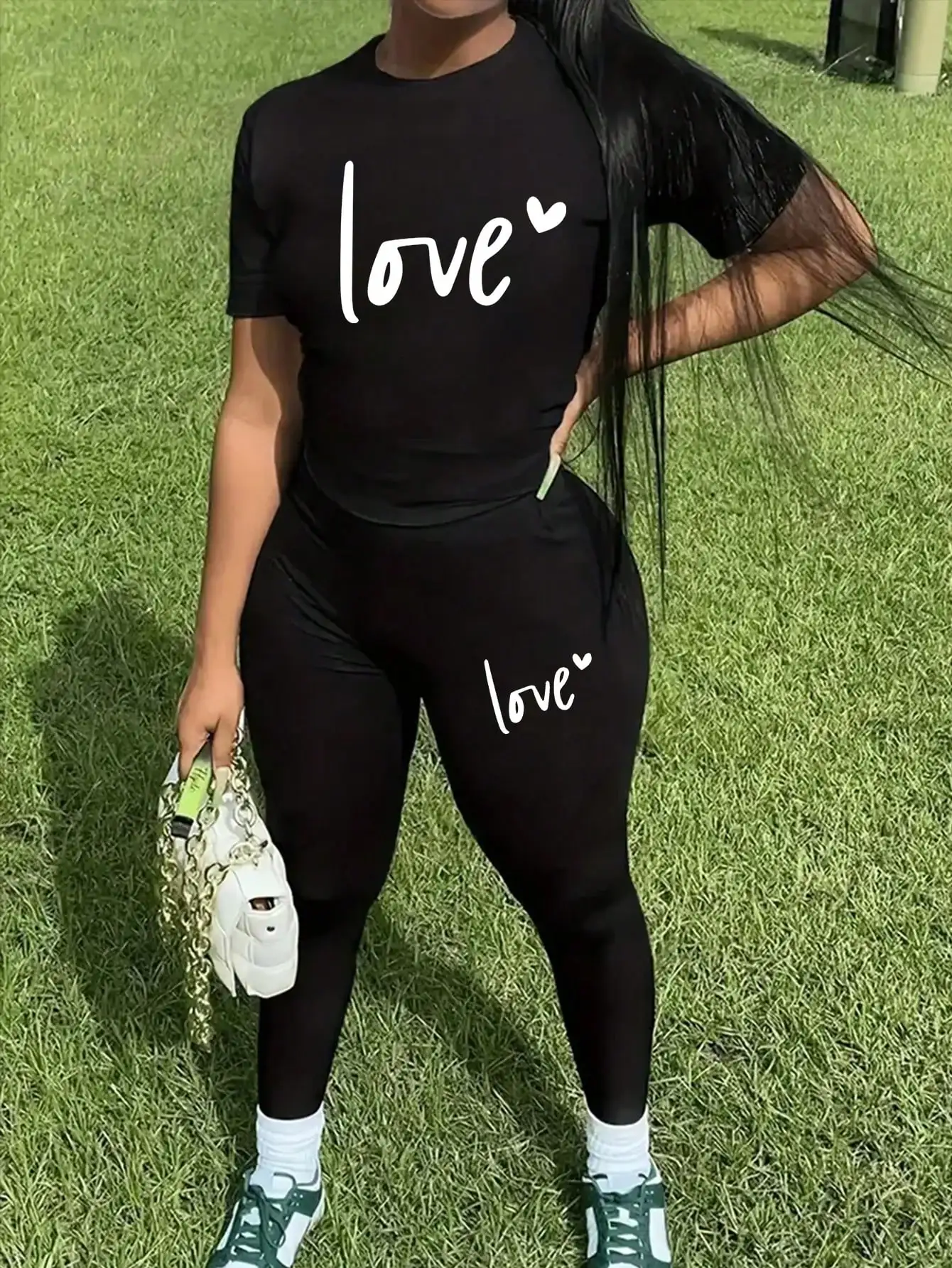 Conjunto casual de dos piezas para primavera y verano, con estampado de amor, camiseta de manga corta con cuello redondo y pantalones, ropa de mujer