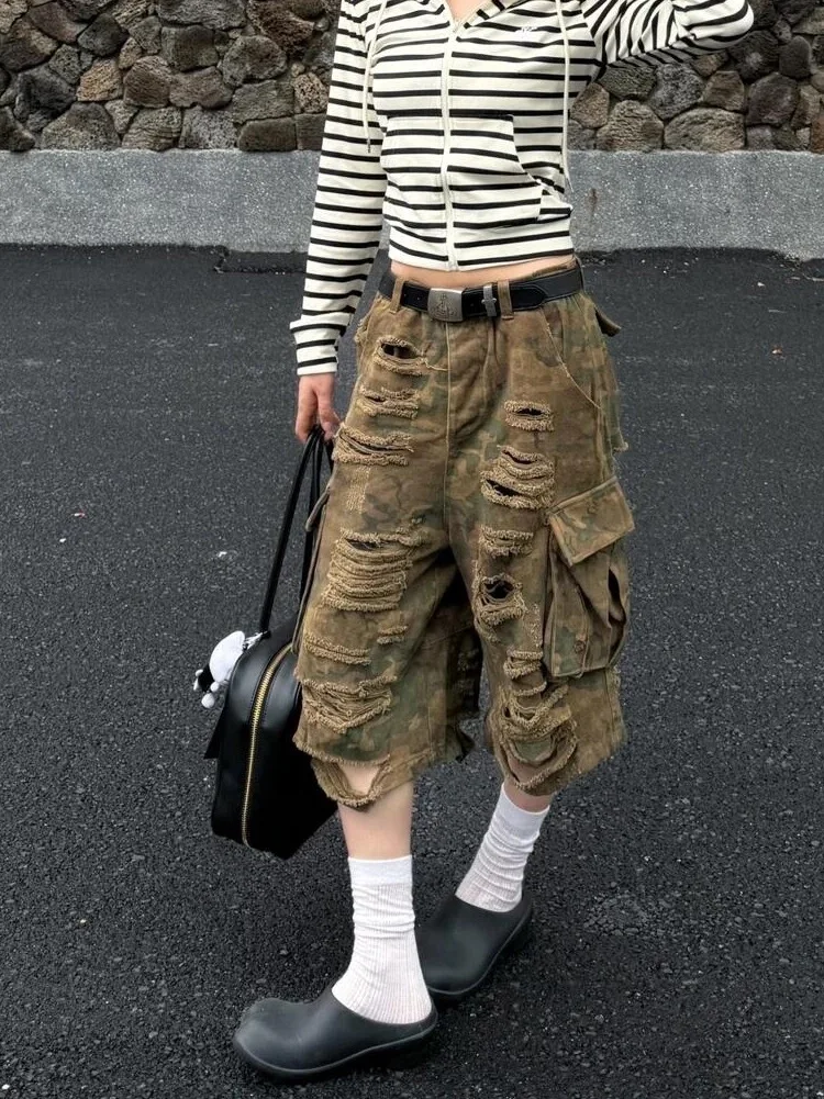 

Новые американские модные камуфляжные джинсовые шорты-капри с дырками, женские летние дизайнерские брюки с эффектом потертости, широкие штанины, 2025 год