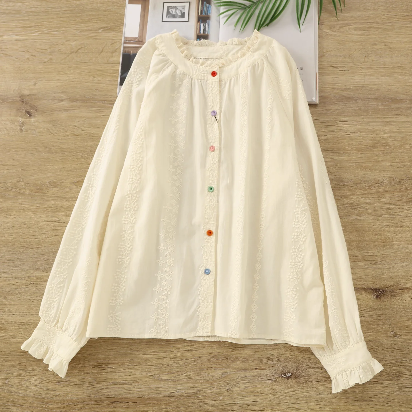 

Bust 110cm designer luxury brand blouse women pure cotton white beige lace embroider elegant shirts long sleeve tops