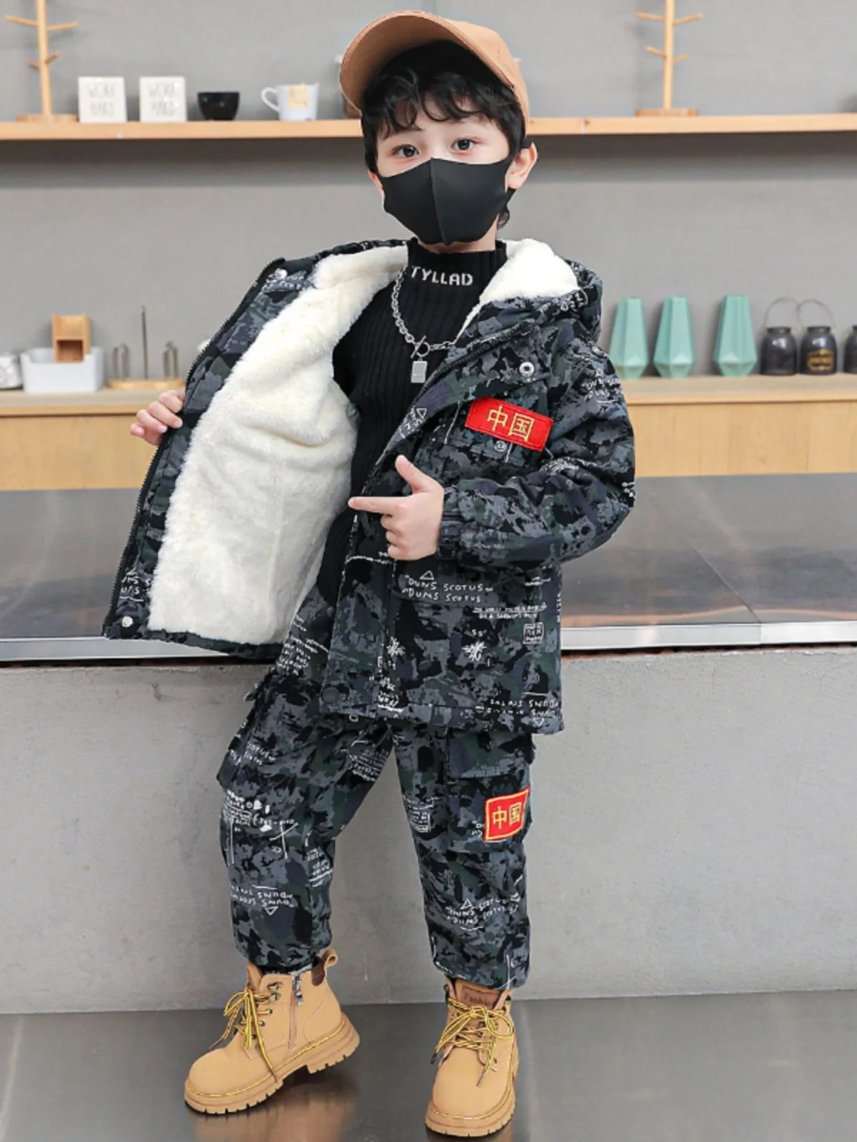 thickened-fleece-camouflage-workwear-set-for-boys-with-hood-autumn-winter-warm-cute-clothes-cool-style-long-sleeve-long-pants