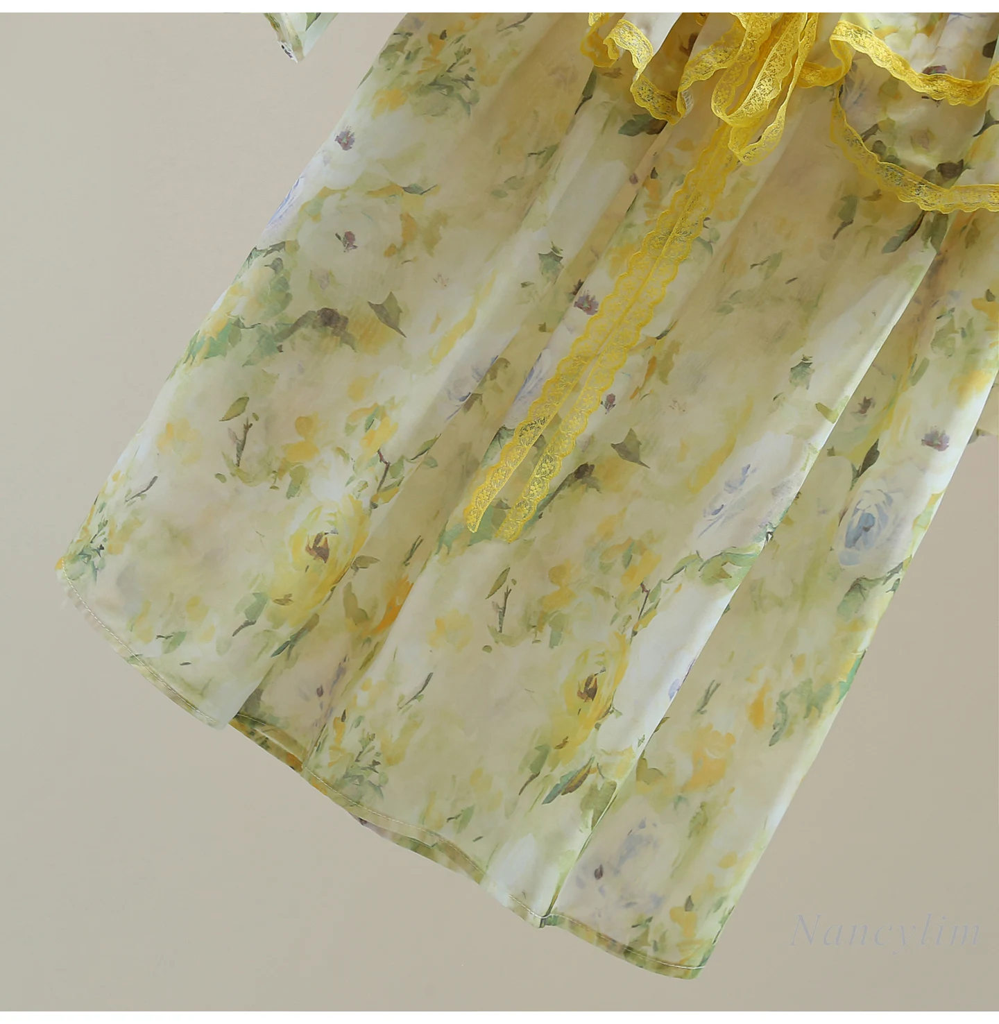 بلوزة برقبة مائلة بحافة أوراق اللوتس للنساء، قميص قصير الأكمام على شكل فقاعات، بلوزات علوية قصيرة مرقعة من الدانتيل للصيف